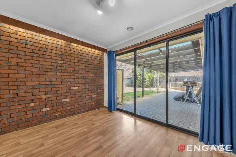 Property photo of 8 Tamboritha Place Hoppers Crossing VIC 3029