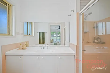 Property photo of 52 Pacific Crescent Ashtonfield NSW 2323