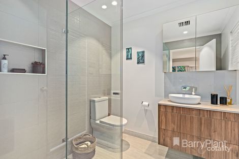 Property photo of 8 Parkside Close Lilydale VIC 3140