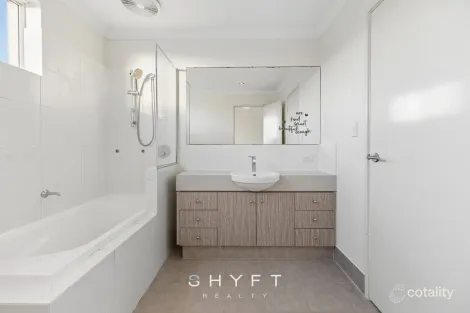 Property photo of 14 Eveleigh Boulevard Clarkson WA 6030