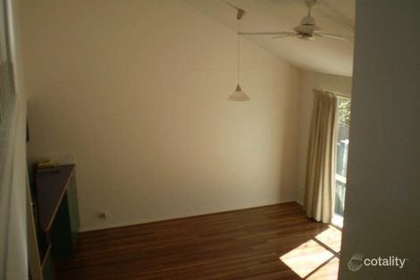 Property photo of 12 Raiwalla Court Ngunnawal ACT 2913