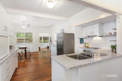 Property photo of 40 Ernest Street Labrador QLD 4215