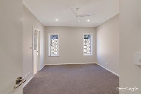 Property photo of 11 Barr Promenade Thornton NSW 2322