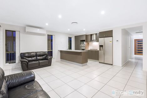 Property photo of 33 Jindalba Drive Coomera QLD 4209