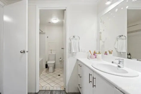 Property photo of 305/1-8 Paradise Island Surfers Paradise QLD 4217
