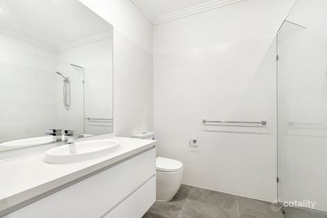Property photo of 2/248 Bayview Street Hollywell QLD 4216