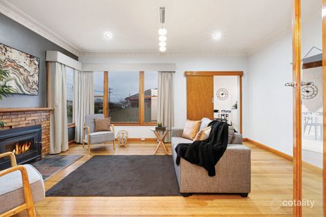 Property photo of 5 Hamlet Street Wendouree VIC 3355