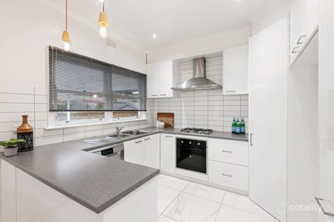 Property photo of 5 Hamlet Street Wendouree VIC 3355