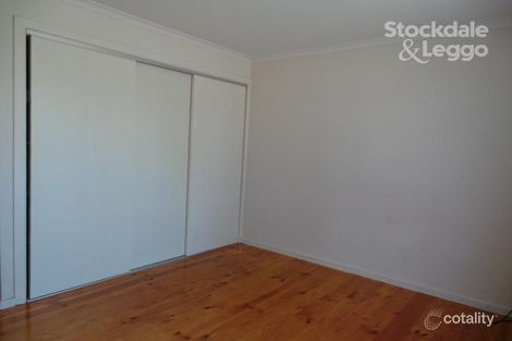 Property photo of 1/5 Bride Avenue Hampton Park VIC 3976