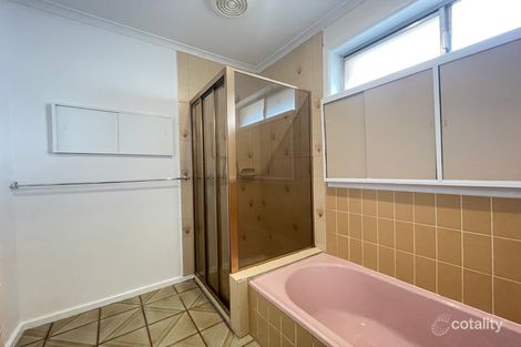 Property photo of 16 Bracknell Street Keysborough VIC 3173