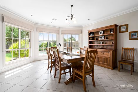 Property photo of 19 St Andrews Way Darley VIC 3340