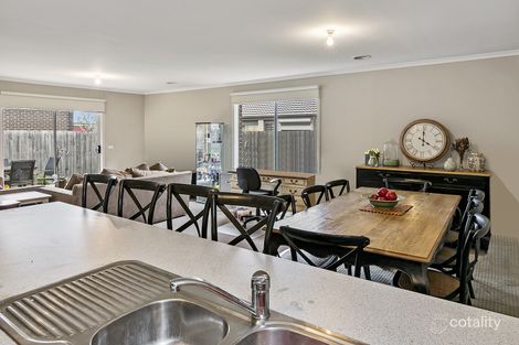 Property photo of 25 Myhaven Circuit Carrum Downs VIC 3201