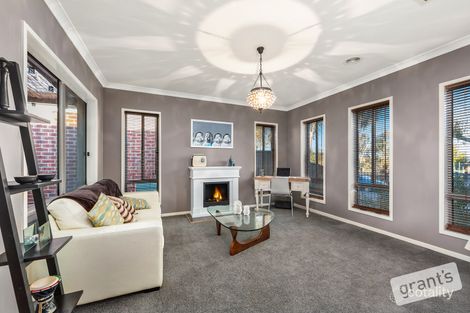 Property photo of 7 Moss Street Cranbourne North VIC 3977