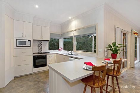 Property photo of 32 Wandarra Way Warranwood VIC 3134