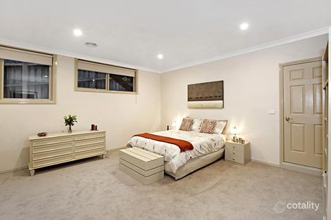 Property photo of 32 Wandarra Way Warranwood VIC 3134