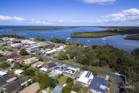 Property photo of 35 Booker Parade Golden Beach QLD 4551
