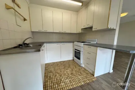 Property photo of 5/137 Prince Edward Parade Scarborough QLD 4020