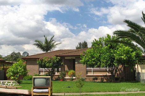 14 Barker St, Bossley Park, NSW 2176