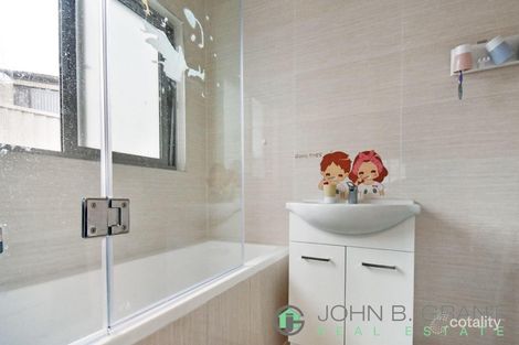 15 Bowaga Cct, Villawood, NSW 2163