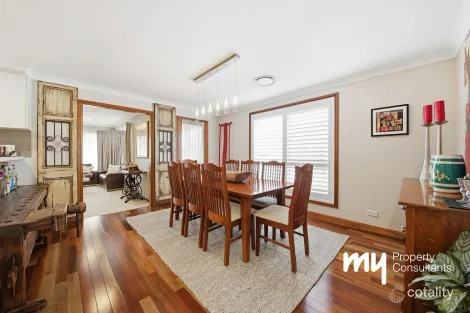 Property photo of 16 Kurrajong Circuit Mount Annan NSW 2567