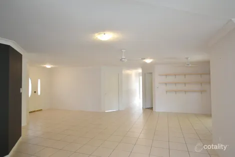 Property photo of 4 Parkview Court Kin Kora QLD 4680