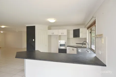 Property photo of 4 Parkview Court Kin Kora QLD 4680