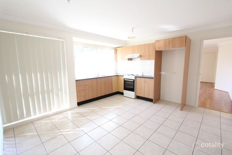 Property photo of 10 Naretha Lane Green Valley NSW 2168