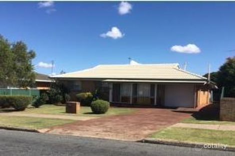 9 Erin St, Wilsonton, QLD 4350