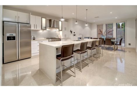 Property photo of 2 Wildfire Court Mill Park VIC 3082