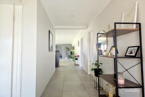 Property photo of 31 Jupiter Drive Australind WA 6233