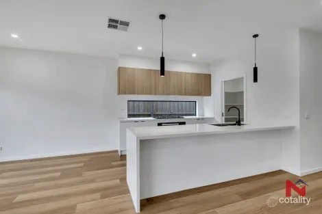 Property photo of 21 Sparrowhawk Crescent Deanside VIC 3336