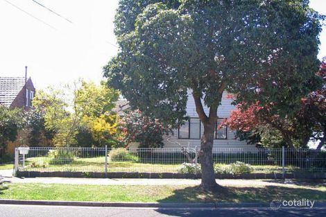 9 Wallace Cres, Strathmore, VIC 3041