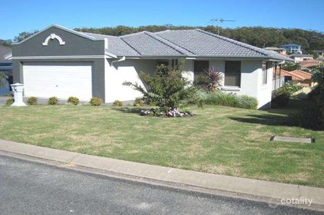 4 Dennis Cres, South West Rocks, NSW 2431