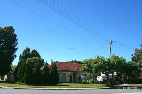 25 Coogee Rd, Mount Pleasant, WA 6153