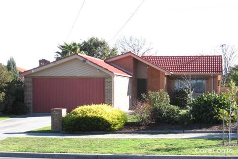 Property photo of 4 Ferres Court Glen Waverley VIC 3150