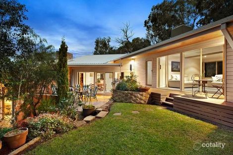 Property photo of 17 Laleham Court Eltham VIC 3095