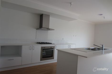 Property photo of 4 Chancery Lane Cranbourne East VIC 3977