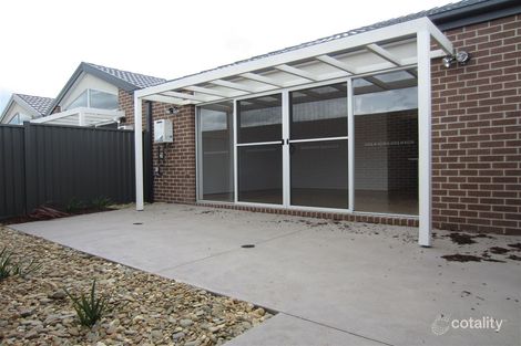 Property photo of 4 Chancery Lane Cranbourne East VIC 3977