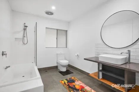 Property photo of 40 Freeman Road Durack QLD 4077