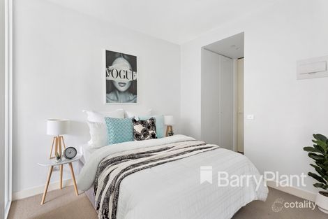 Property photo of 913/74 Queens Road Melbourne VIC 3004