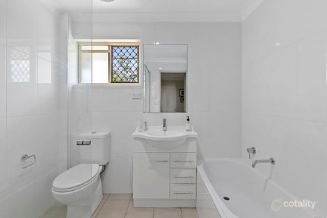 Property photo of 1/28-30 Bride Street Wynnum QLD 4178