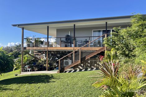 9 Illawarra Cres, Coomba Park, NSW 2428