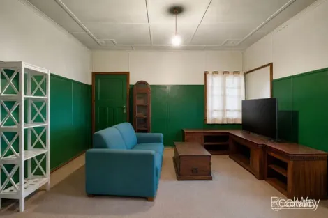 Property photo of 24 Vineyard Street One Mile QLD 4305