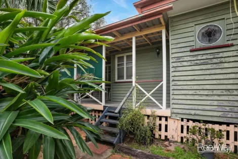 24 Vineyard St, One Mile, QLD 4305