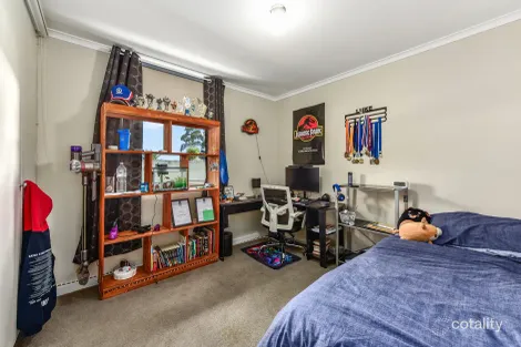 Property photo of 3 Moorak Crescent Mount Gambier SA 5290