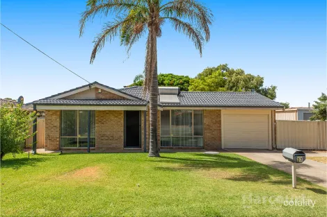 Property photo of 27 Burnside Way Waikiki WA 6169