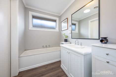 Property photo of 55 Collins Street Sunbury VIC 3429