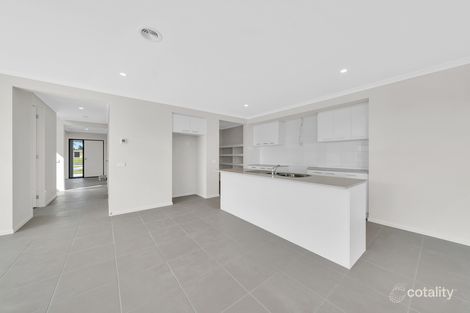 Property photo of 53 Encore Boulevard Cranbourne South VIC 3977