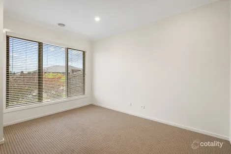 Property photo of 16 Silver Oak Way Mount Duneed VIC 3217