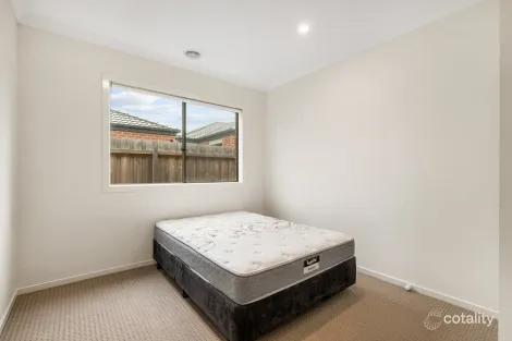 Property photo of 16 Silver Oak Way Mount Duneed VIC 3217